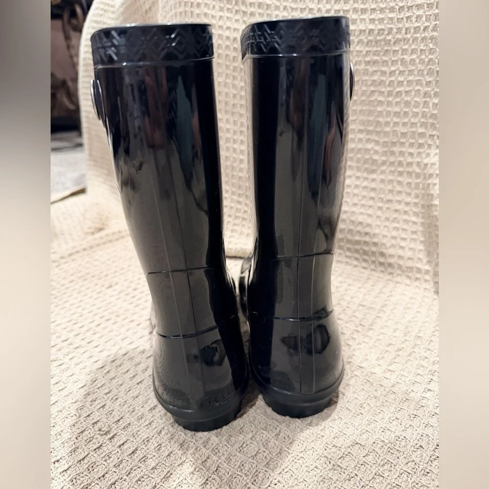 UGG Sienna Rain Boot Waterproof Black High-Gloss Finish Size 7